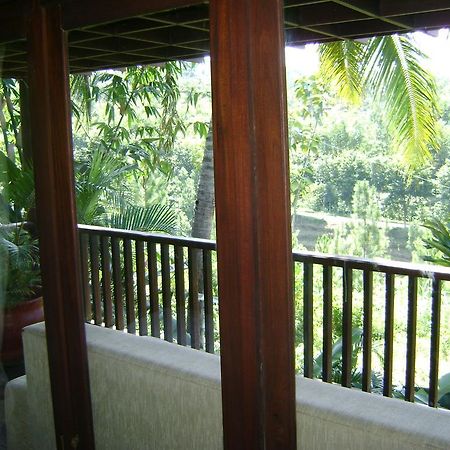 Swaloh Resort & Spa Kalangbret Bilik gambar