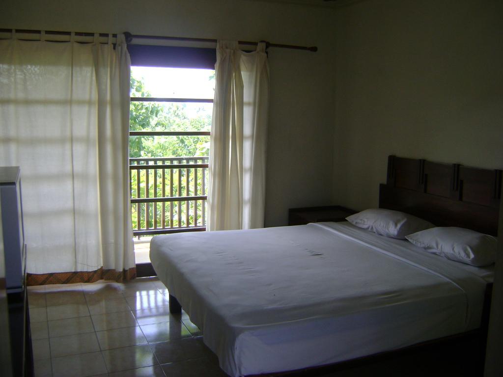 Swaloh Resort & Spa Kalangbret Bilik gambar