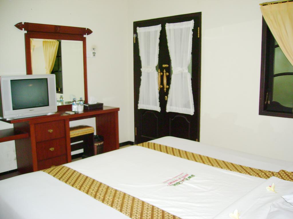 Swaloh Resort & Spa Kalangbret Bilik gambar