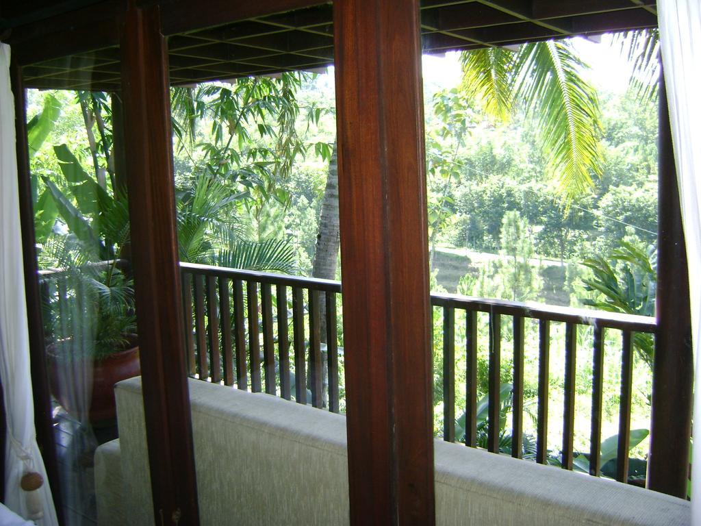 Swaloh Resort & Spa Kalangbret Bilik gambar